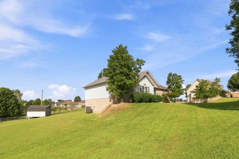 363 Hidden Loop Drive, Somerset, KY 42503 — photo 2