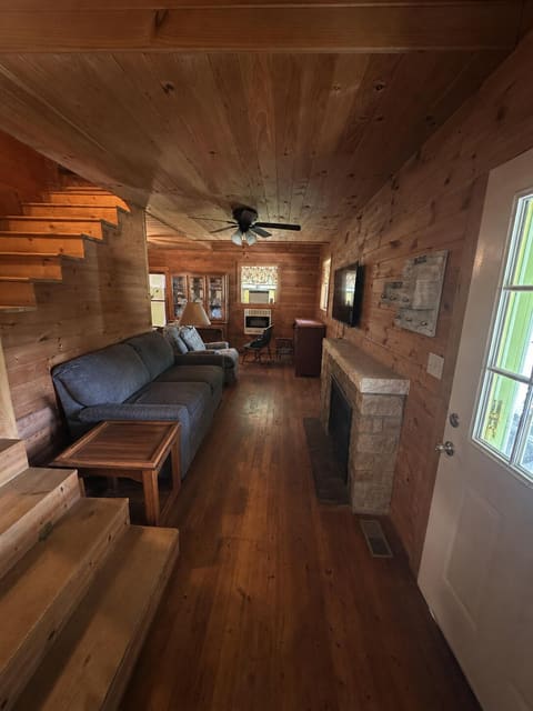 532 532 Twin Oaks Rd Road, Wellington, KY 40387 — photo 2