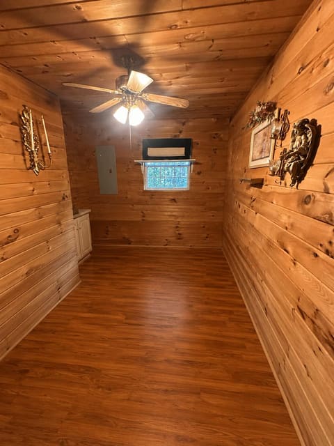 532 532 Twin Oaks Rd Road, Wellington, KY 40387 — photo 4