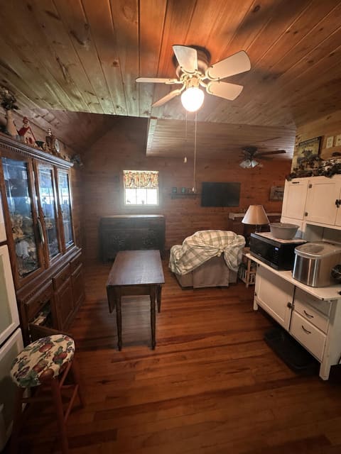 532 532 Twin Oaks Rd Road, Wellington, KY 40387 — photo 5