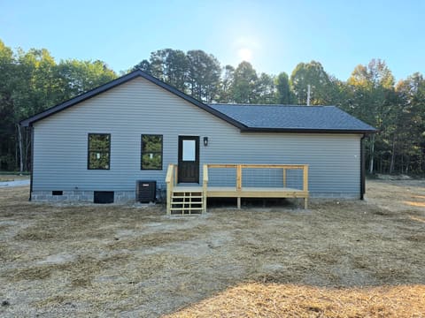 119 Bulls Branch Rd Road, East Bernstadt, KY 40729 — photo 2