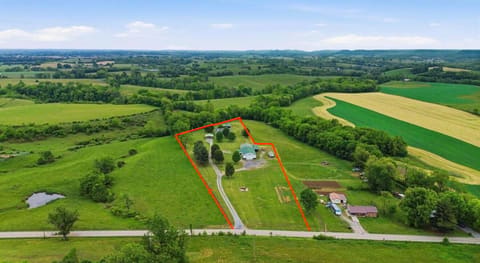 4330 Kentucky 906, Hustonville, KY 40437 — photo 2