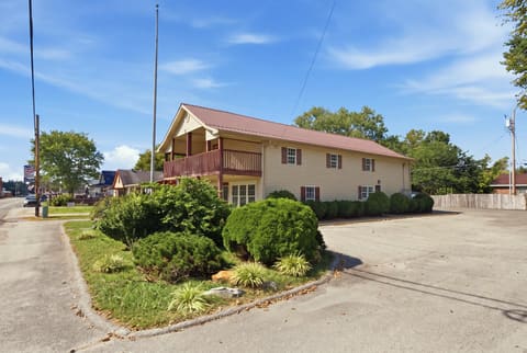 4418 Main Street, Clay City, KY 40312 — photo 3