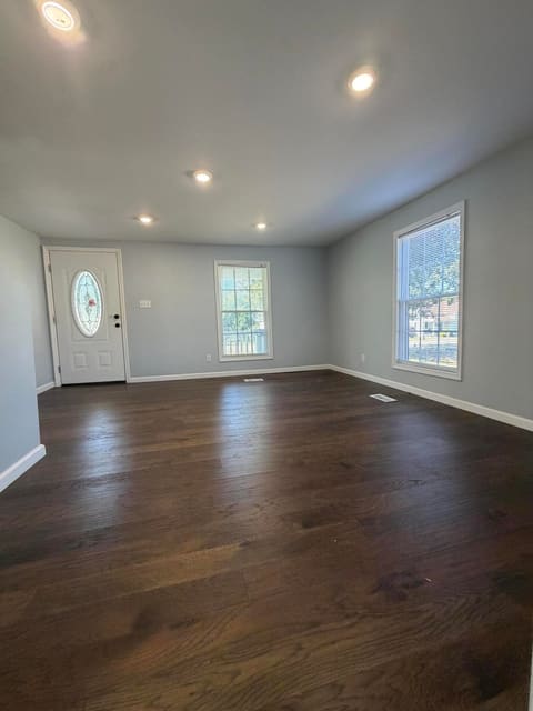204 Crutchfield Street, Science Hill, KY 42553 — photo 2