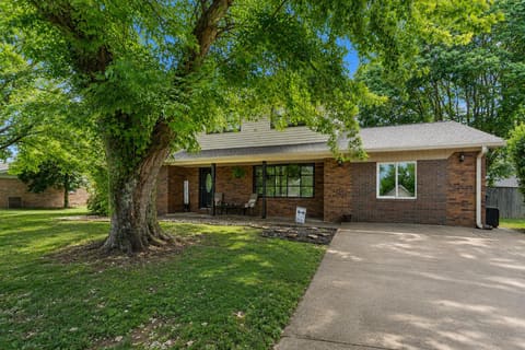 3706 Hickory Hill Drive, Somerset, KY 42503 — photo 3