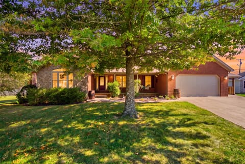 5109 Pebble Beach Court, Lawrenceburg, KY 40342 — photo 2