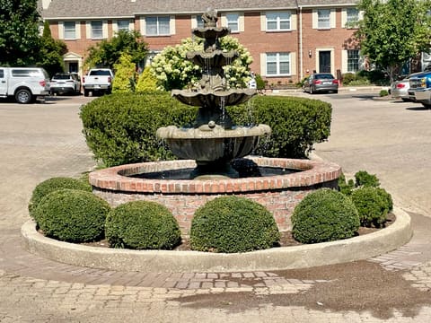 541 W Short Street 3, Lexington, KY 40507 — photo 2
