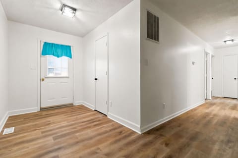100 Young Drive, Stanford, KY 40484 — photo 2