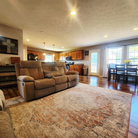 1029 Eagle Point Drive, Berea, KY 40403 — photo 5