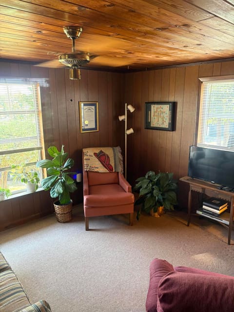 143 Knox Drive, Gilbertsville, KY 42044 — photo 5