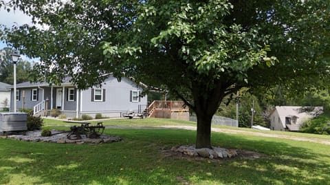 424 Burton Hill Road, Blackey, KY 41804 — photo 2