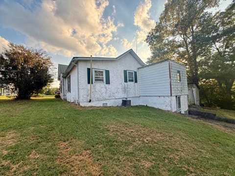 318 Crutchfield Street, Science Hill, KY 42553 — photo 2