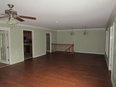 307 Cardinal Court, Irvine, KY 40336 — photo 3