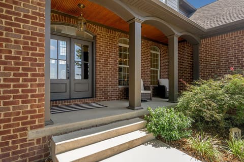 136 Seahawk Trail, Midway, KY 40347 — photo 3