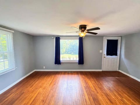 380 J C Kelly Road, Hopkinsville, KY 42240 — photo 4