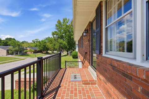3385 Fraserdale Drive, Lexington, KY 40503 — photo 3