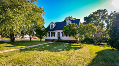 1055 Twelve Oaks Drive, Lawrenceburg, KY 40342 — photo 3