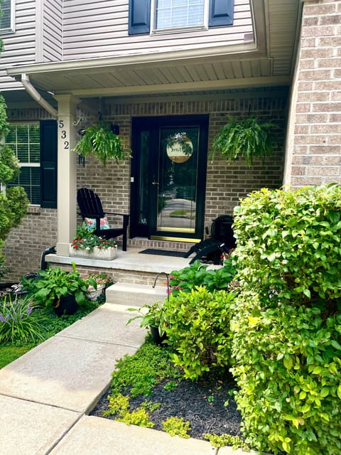 532 Meadowcrest Park, Lexington, KY 40515 — photo 3