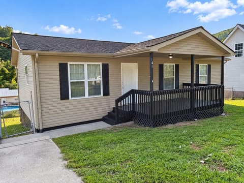 140 140 Station Ln Lane, Harlan, KY 40831 — photo 3