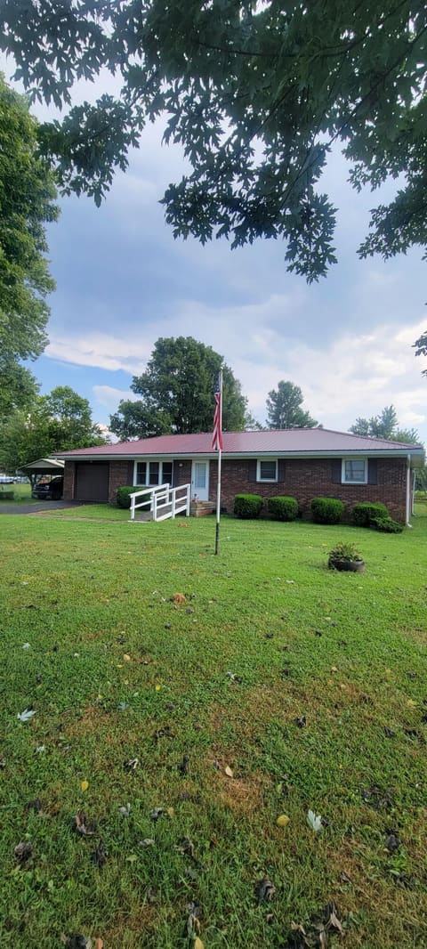 147 Greg Drive, Hustonville, KY 40437 — photo 4
