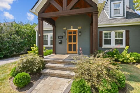 403 Chinoe Road, Lexington, KY 40502 — photo 2