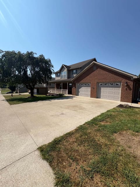 177 General Cleburne Drive, Richmond, KY 40475 — photo 2