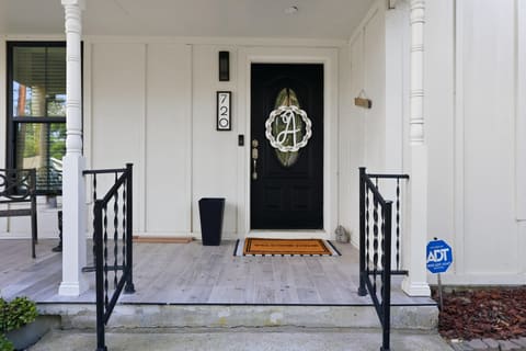 720 W Lexington Avenue, Danville, KY 40422 — photo 4