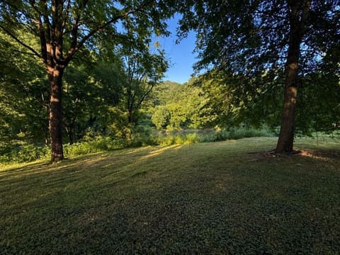 192 N Buckingham Avenue, West Van Lear, KY 41268 — photo 4