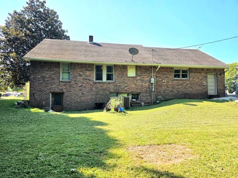 517 E 12th, Benton, KY 42025 — photo 3