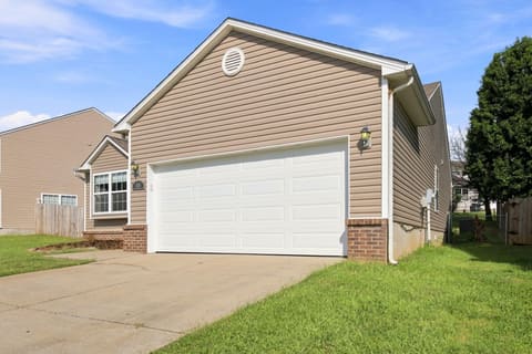 105 Robert M Green Boulevard, Frankfort, KY 40601 — photo 3