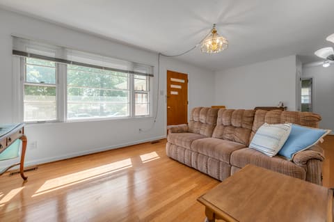 2453 Eastway Drive, Lexington, KY 40503 — photo 3