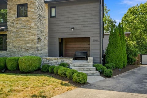 2051 Von List Court, Lexington, KY 40502 — photo 4