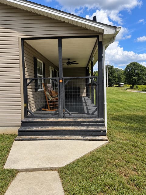 307 Sawyer Church Road, Parkers Lake, KY 42634 — photo 5