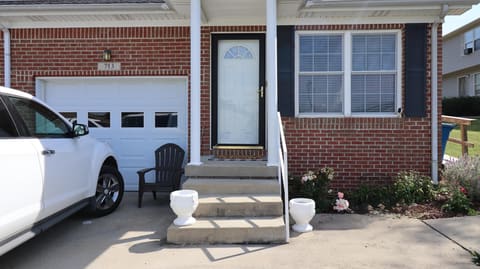 711 - 713 Park Way Avenue, Harrodsburg, KY 40330 — photo 2