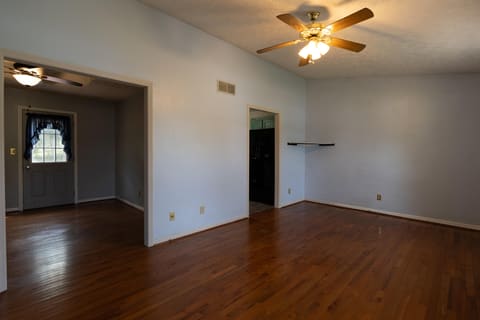 1124 Gregory Lane, Lawrenceburg, KY 40342 — photo 4