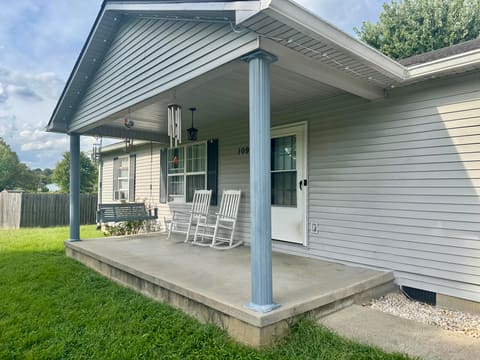 109 Dillon Court, Berea, KY 40403 — photo 2
