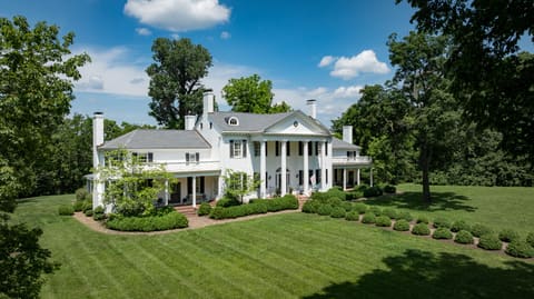 2601 Old Cave Hill Lane, Lexington, KY 40513 — photo 2