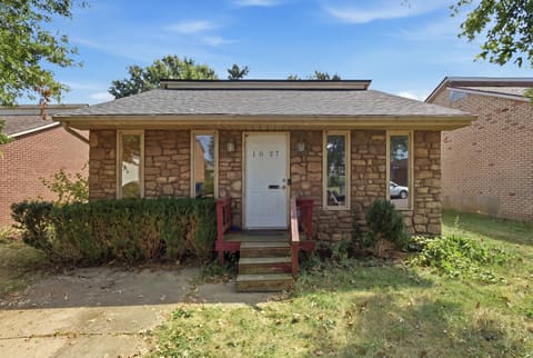 1027 Trent Boulevard, Lexington, KY 40517 — photo 3