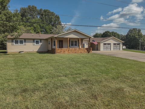 9800 U.S. Hwy 62, Calvert City, KY 42029 — photo 2