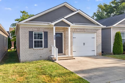 1020 Argyll Woods 204, Danville, KY 40422 — photo 2