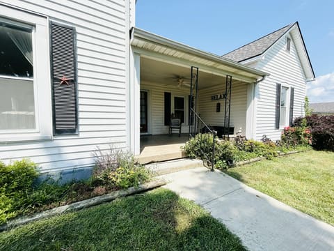 335 Shewmaker Lane, Harrodsburg, KY 40330 — photo 4