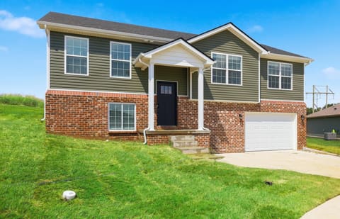 945 Olympic Court, Richmond, KY 40475 — photo 2