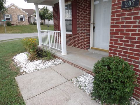 207 Robert M Green Boulevard, Frankfort, KY 40601 — photo 3