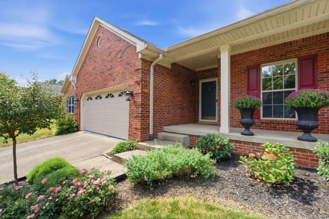 1761 Headley Green, Lexington, KY 40504 — photo 4