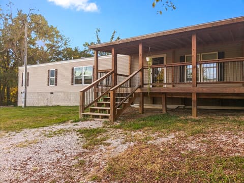 904 Gravel Lick Branch Road, Waco, KY 40385 — photo 2