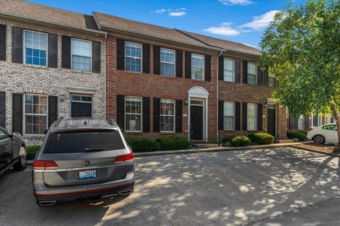 1145 Appian Crossing Way 205, Lexington, KY 40517 — photo 2