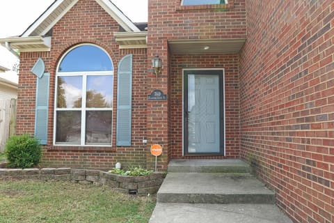 760 Rambling Creek Drive Drive, Lexington, KY 40509 — photo 4
