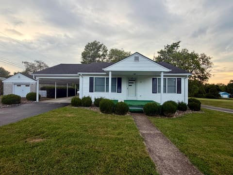 119 Bratcher Lane, Berea, KY 40403 — photo 2
