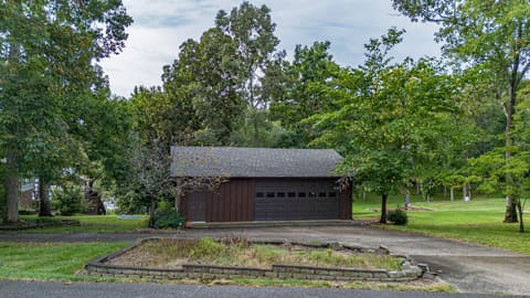 752 Imogene Drive, Gilbertsville, KY 42044 — photo 5