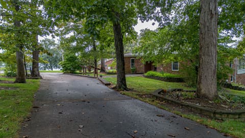 752 Imogene Drive, Gilbertsville, KY 42044 — photo 3
